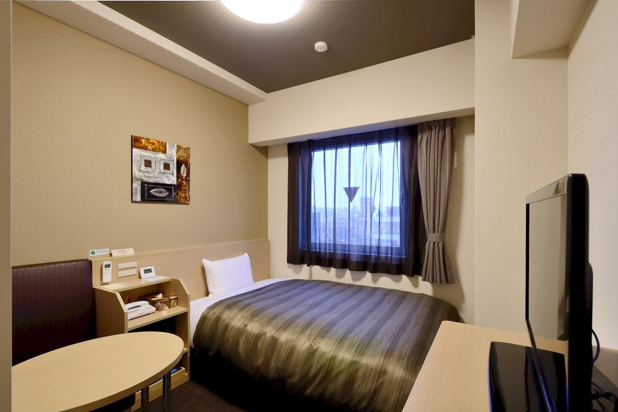 Hotel Route Inn Ishinomaki Chuo Экстерьер фото